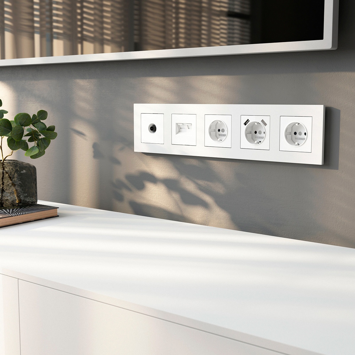 Рамка из поликарбоната на 5 постов Slab белый софт W0052961